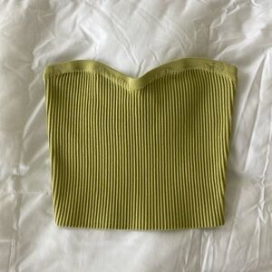 Ribbed cropped tube top
